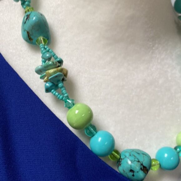 Bundle of 2 Turquoise Color Beaded Necklaces - Picture 8 of 8